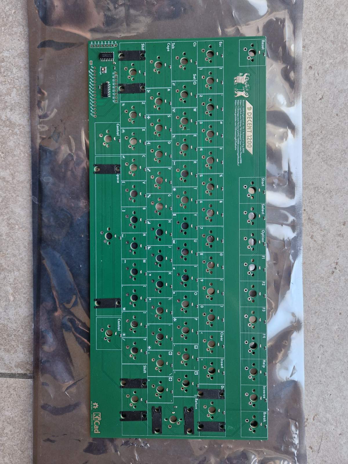Decent_1200_rev4_back.jpg